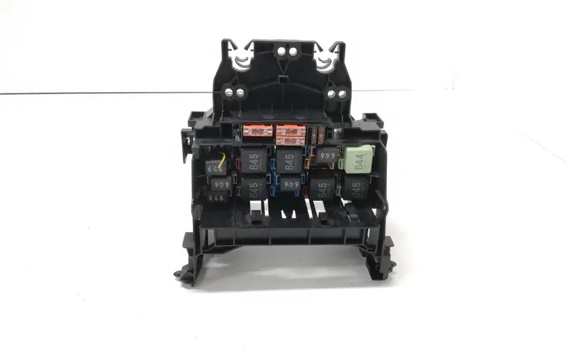 Scatola porta fusibili AUDI A1 Serie (8X1) (10>14) 8X0971845A Diesel 1.6 (10>14)