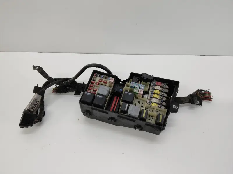Scatola porta fusibili FORD C - Max Serie (03>07) 3M5T-14A067-BC Diesel 1.8 (03>07)