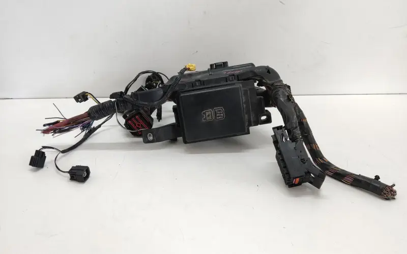 Scatola porta fusibili JAGUAR XE Serie (X760) (15>) HX7314290AA,GX7314A076DA Diesel 2.0