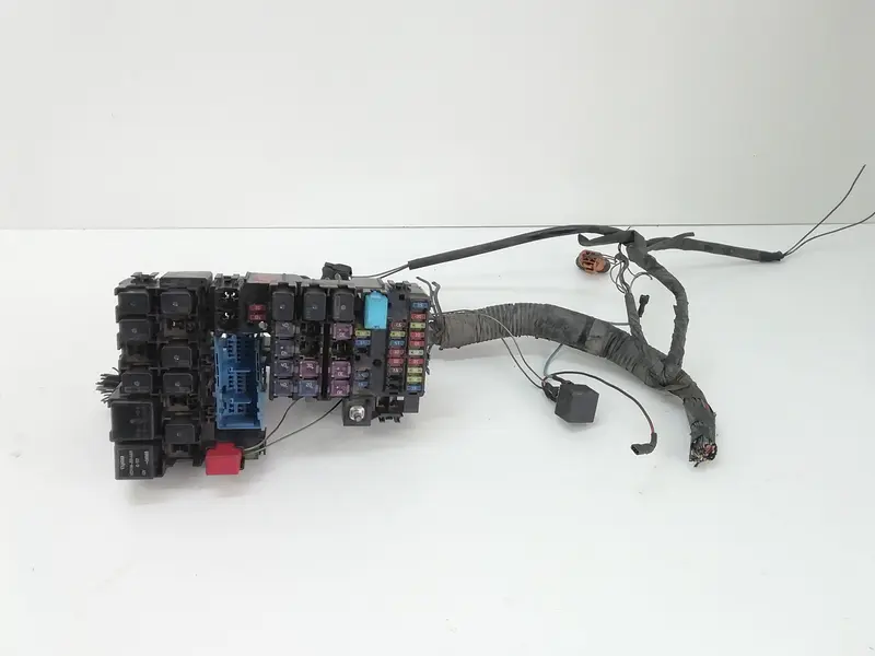 Scatola porta fusibili MAZDA 5 Berlina 5641-3W Diesel 2000