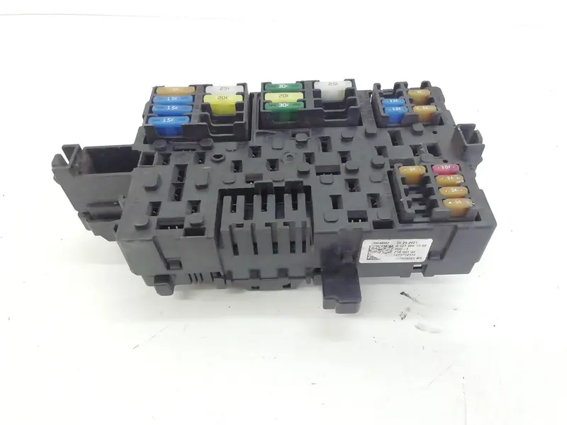 Scatola porta fusibili MERCEDES GLE W167 A1679067303 Benzina