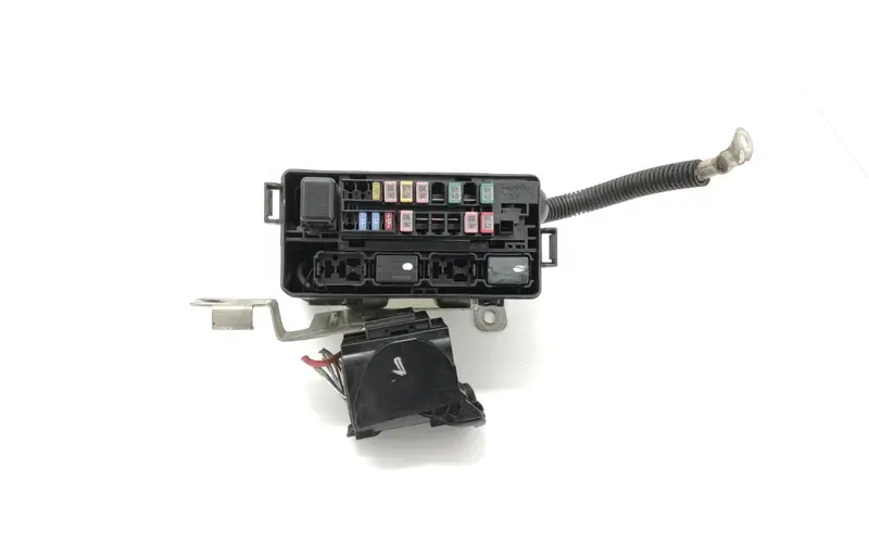 Scatola porta fusibili NISSAN Micra Serie (K14) (17>) 5FA0A Diesel 1.5