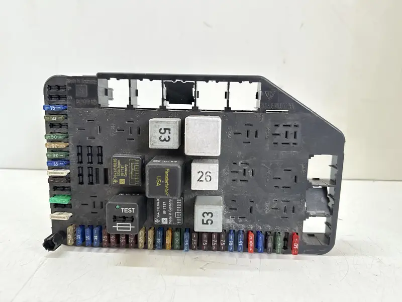 Scatola porta fusibili PORSCHE 964 Serie (89>93) 96461001100 96461001100 Benzina (89>93)
