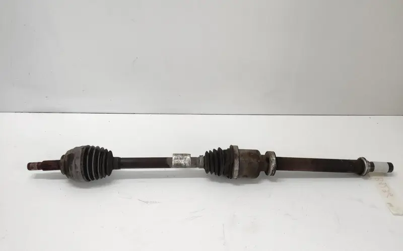 Semiasse anteriore destro RENAULT Modus 1° Serie 8200618111 8200499586 Diesel 1.5 (04>06)
