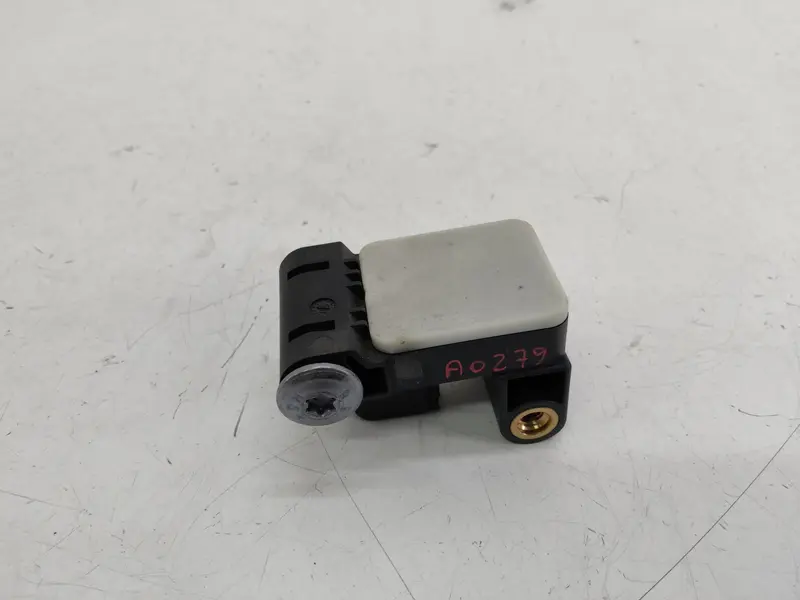 Sensore Airbag BMW Serie 1 Serie (E87) (04>07) 6911003 Diesel 2000 (04>07)