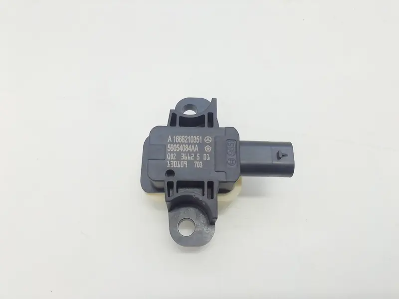 Sensore Airbag MERCEDES Classe A Serie (W176) (12>18) A1668210351 Benzina (12>18)