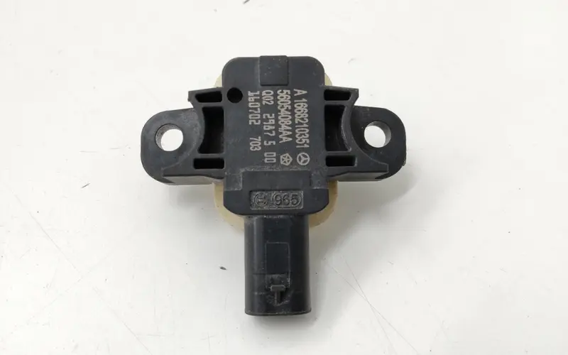 Sensore Airbag MERCEDES Classe A Serie (W176) (12>18) A1668210351 Diesel (12>18)