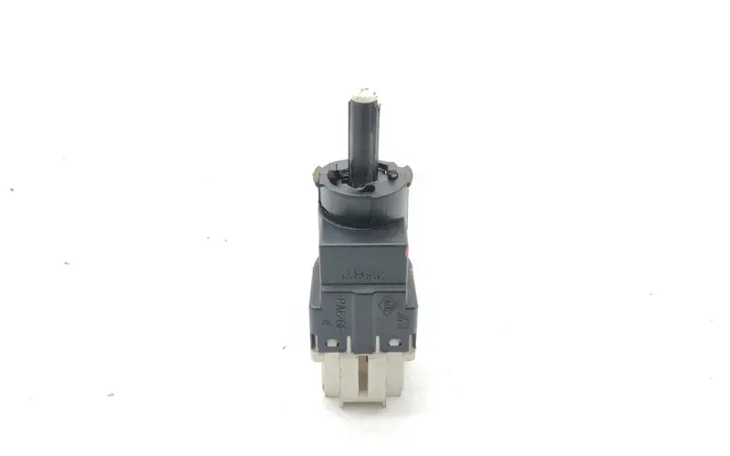 Sensore pedale freno DACIA Sandero Serie II (12>20) 253206170R Benzina (12>20)