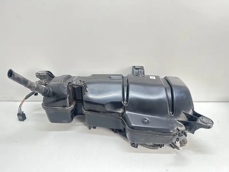 Serbatoio AdBlue LAND ROVER Range Rover Evoque Serie (18>) LR139836 K8D25J228AB,MX735J229AB Diesel/Hybrid 2.0