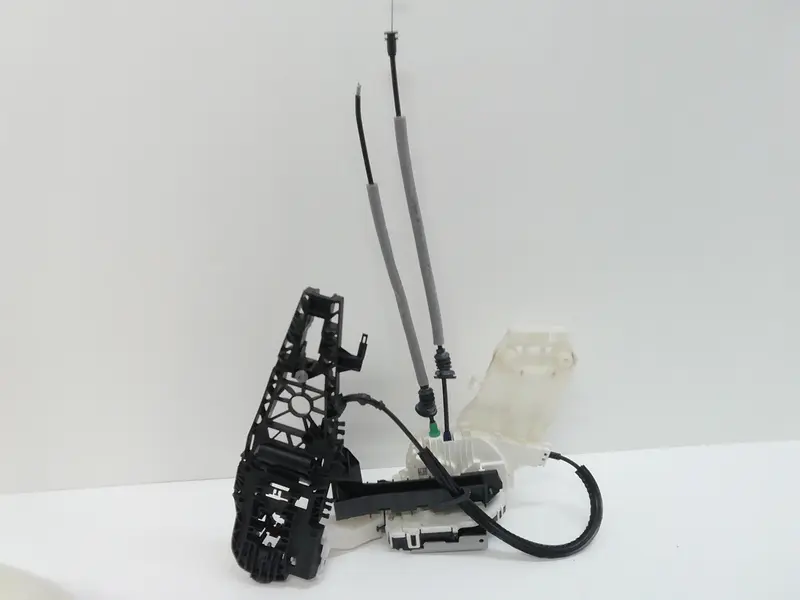 Serratura Anteriore Destra FIAT 500 X Serie (15>) 52104484 Diesel