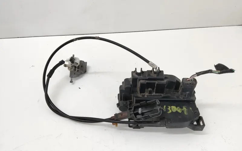 Serratura Anteriore Destra RENAULT Modus 1° Serie 8200219247 Diesel 1.5 (04>06)