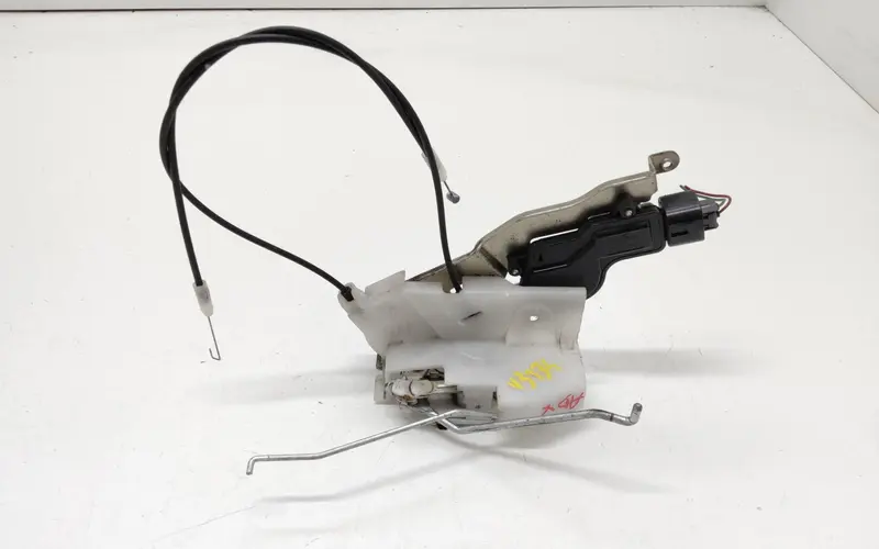 Serratura Anteriore Destra SUZUKI Alto 3° Serie 82201M68K00 82201M68K00 Benzina 1.0
