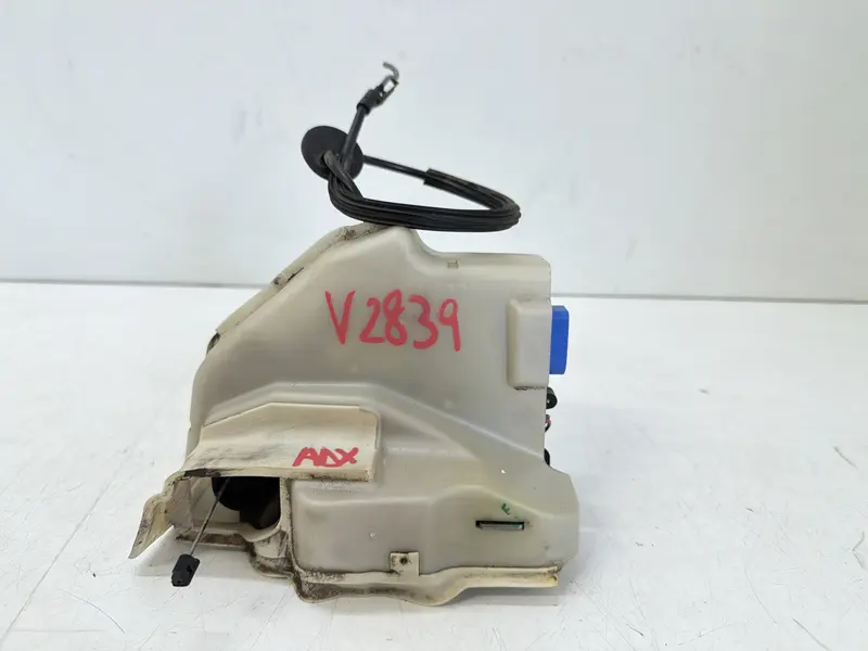 Serratura Anteriore Destra VOLKSWAGEN Golf 5 Berlina (03>08) 3D1837016AE 3D1837016AE Diesel 2.0 (03>08)