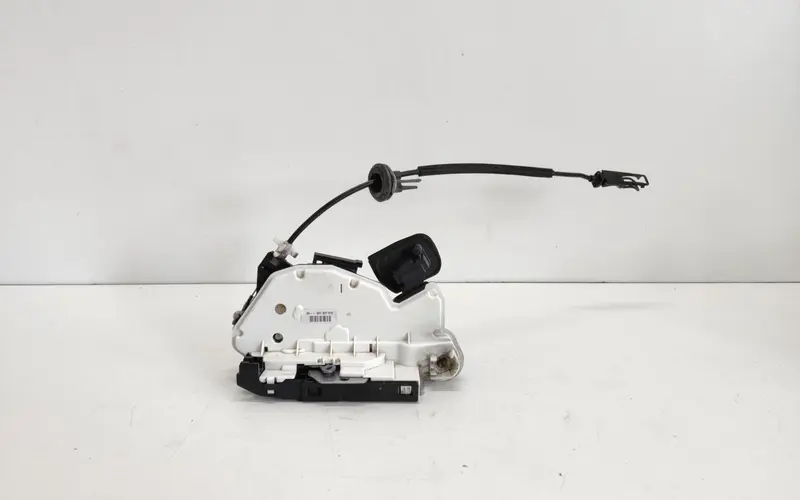Serratura Anteriore Destra VOLKSWAGEN Golf 6 VI Variant (08>12) 5K1837016H Benzina 2.0 (08>12)