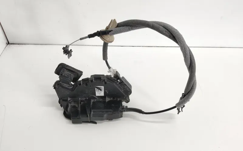 Serratura Anteriore Destra VOLKSWAGEN Tiguan Serie 5NB837016E Benzina