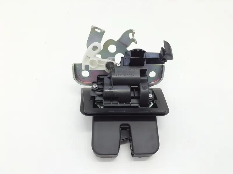 Serratura Cofano Posteriore AUDI A3 Serie (8V1) (12>18) 8R0827505A Diesel 1600 (12>18)