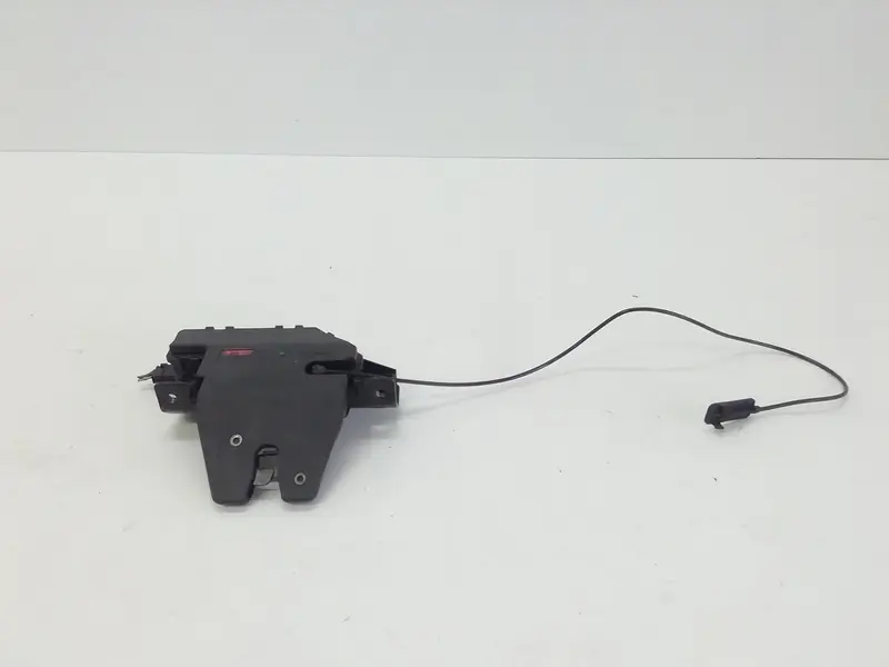 Serratura Cofano Posteriore BMW Serie 1 Serie (E87) (04>07) 8196401 Diesel 2000 (04>07)