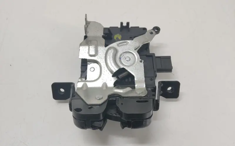Serratura portellone posteriore ALFA ROMEO Stelvio Serie (949_) (16>) 00505604000 Benzina