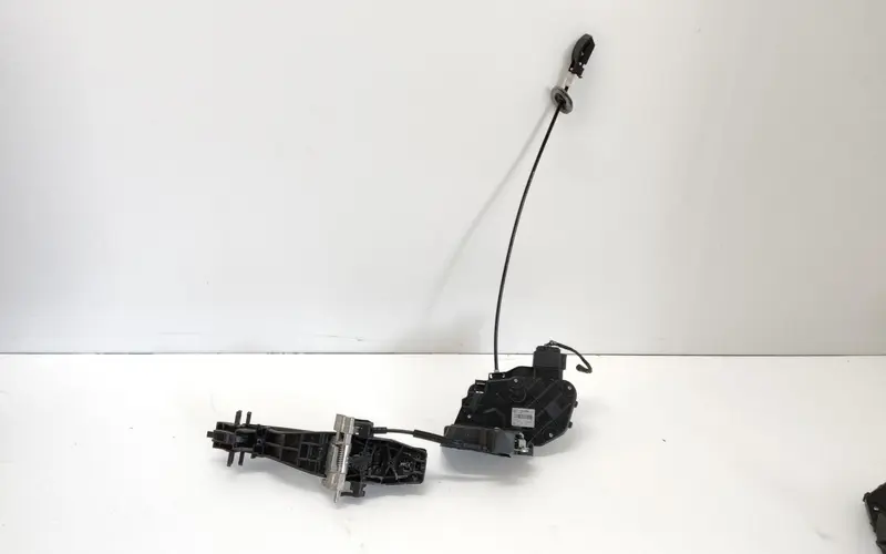Serratura Posteriore destra LAND ROVER Freelander 2° Serie LR091360 FQM500360 Benzina (03>06)