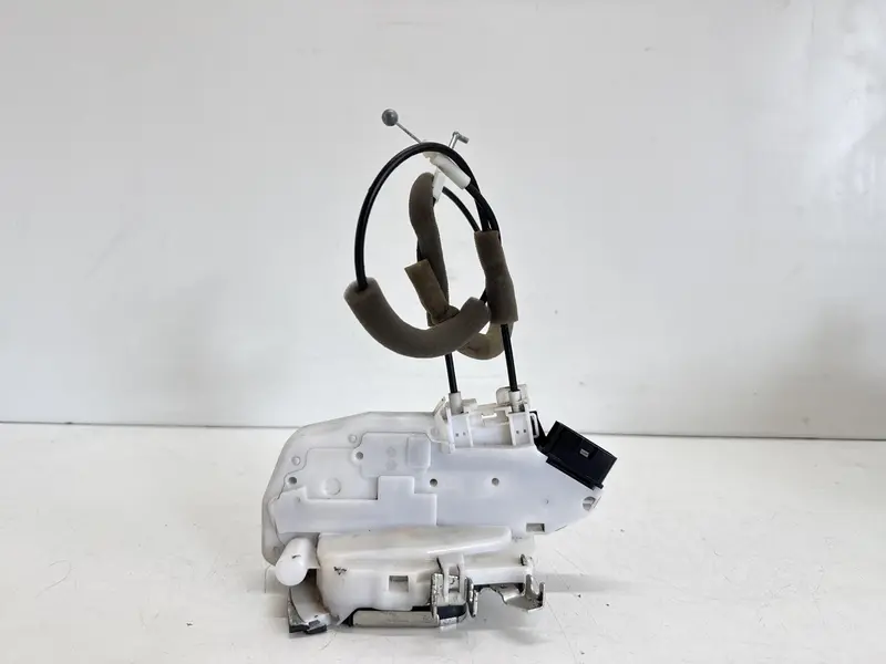 Serratura Posteriore destra NISSAN X-Trail Serie (T32) (14>18) 825004CA0A 825004CA0A Diesel 2.0 (14>18)