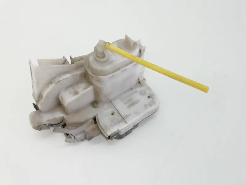 Serratura Posteriore destra VOLKSWAGEN Polo 3° Serie 6N483901C Diesel 1400 (94>01)