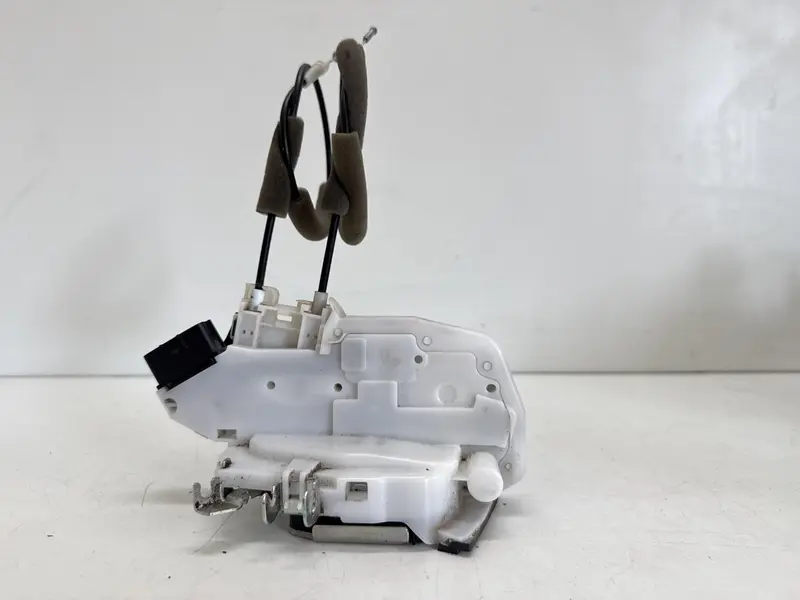 Serratura Posteriore Sinistra NISSAN X-Trail Serie (T32) (14>18) 825014CA0A Diesel 2.0 (14>18)