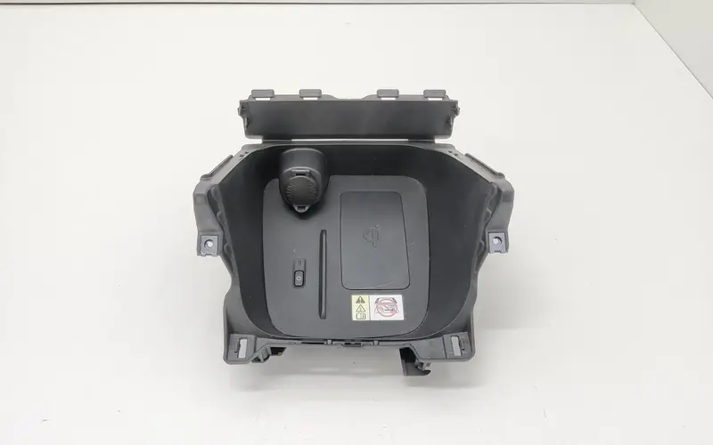 Sistema di ricarica wireless TOYOTA Yaris Cross Serie (20>) 588100D240C0 861C0-K0010 Benzina 1.5