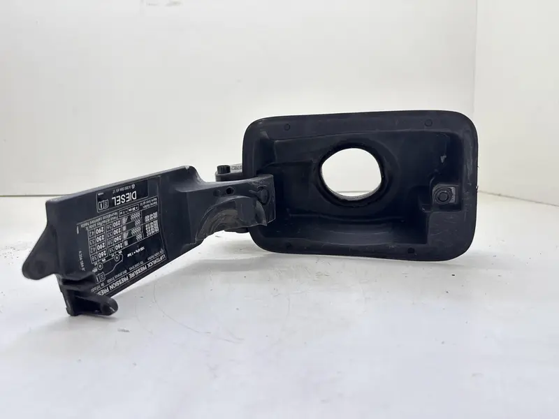 Sportellino Carburante MERCEDES Classe GLK Serie (X204) (08>15) A2046300367 A2046300367 Diesel 2.2 (08>15)