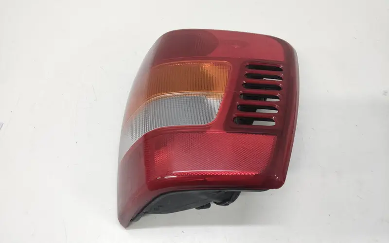 Stop fanale posteriore Destro JEEP Grand Cherokee 2° Serie CS139U100R Diesel 2.7 (99>04)