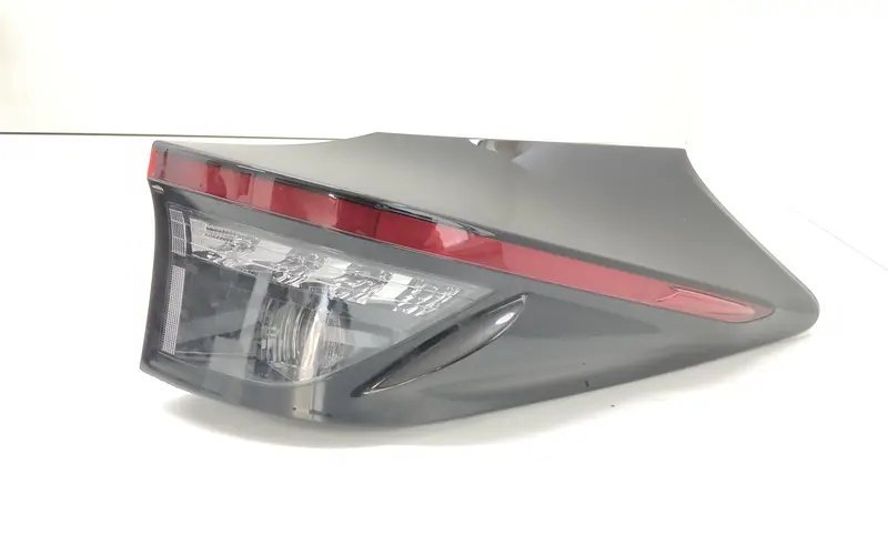 Stop fanale posteriore Destro TOYOTA Yaris Cross Serie (20>) 81550-0DE20 Benzina 1.5