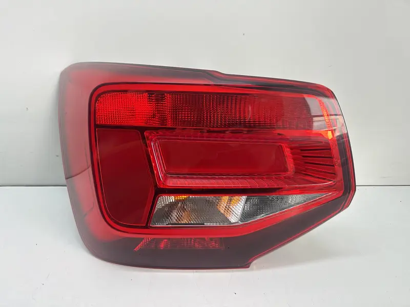 Stop fanale Posteriore Sinistro AUDI Q2 Serie (GAB) (16>) 81A945069B Benzina