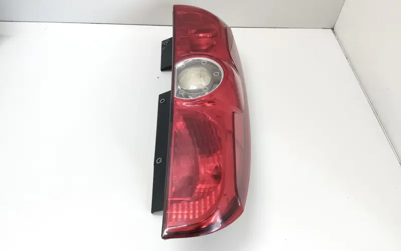 Stop fanale Posteriore Sinistro FIAT Doblo Serie (09>15) 51810674 00518106710 Benzina 2.0 (09>15)
