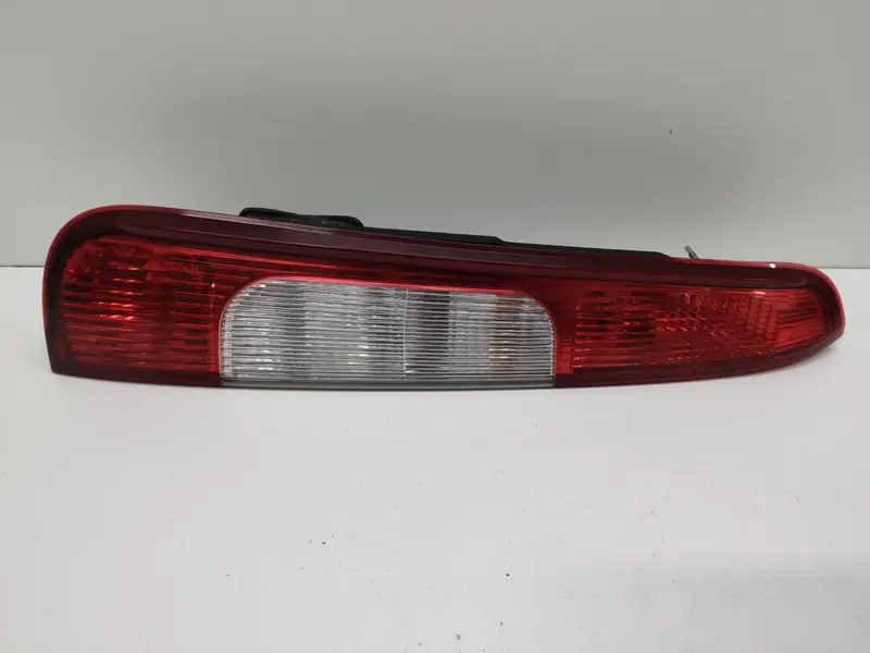 Stop fanale Posteriore Sinistro FORD Focus S. Wagon 3° Serie 1347455 3M51-13A603-AA Diesel 1.8 (04>08)