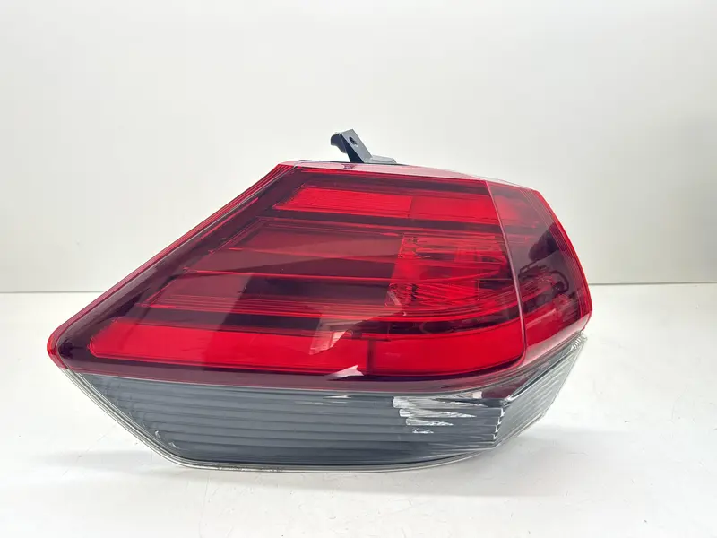 Stop fanale Posteriore Sinistro NISSAN X-Trail Serie (T32) (14>18) 265556FP0A 265556FP0A Diesel 2.0 (14>18)