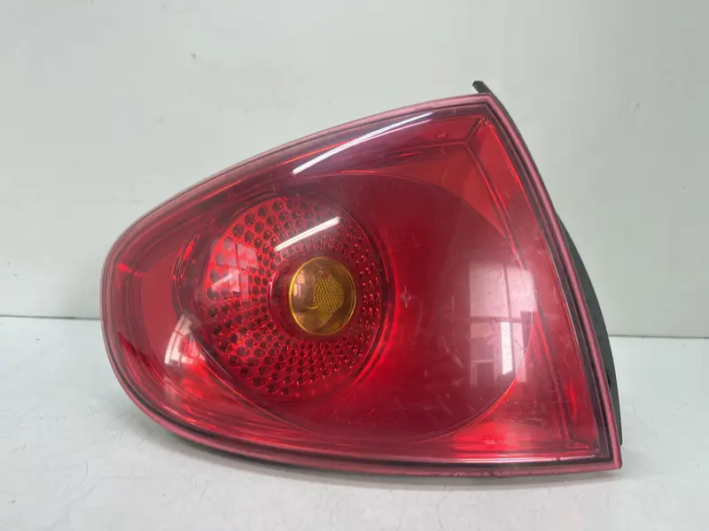 Stop fanale Posteriore Sinistro SEAT Altea Berlina 5P0945111B9B9 5P0945111B9B9 Diesel 1.9