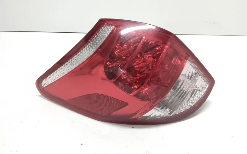 Stop fanale Posteriore Sinistro TOYOTA Rav4 4° Serie 8156142091 8156142091 Diesel 2.2 (05>09)