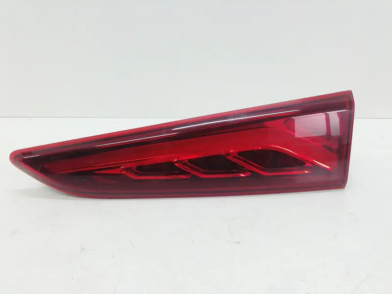 Stop Posteriore Destro Integrato nel Portello HYUNDAI Kona Serie (17>) 92404-J9111 Elettrica