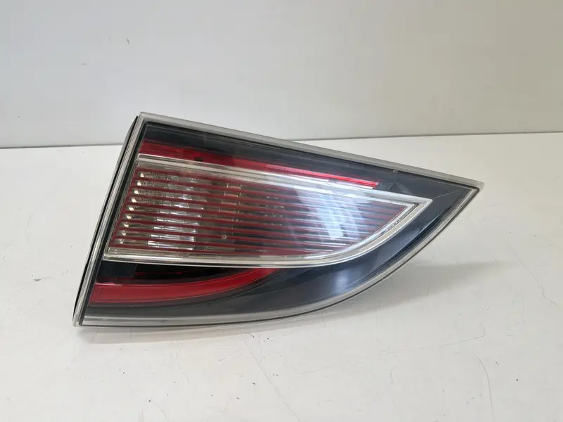 Stop Posteriore Destro Integrato nel Portello MAZDA 6 S. Wagon 2° Serie GS2A513F0F GS2A-513F0 Diesel 2.0 (08>13)