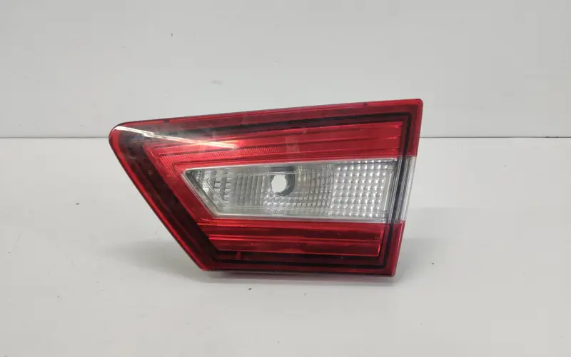 Stop Posteriore Destro Integrato nel Portello RENAULT Clio Serie IV (12>19) 265505796R Diesel 1.5 (12>19)