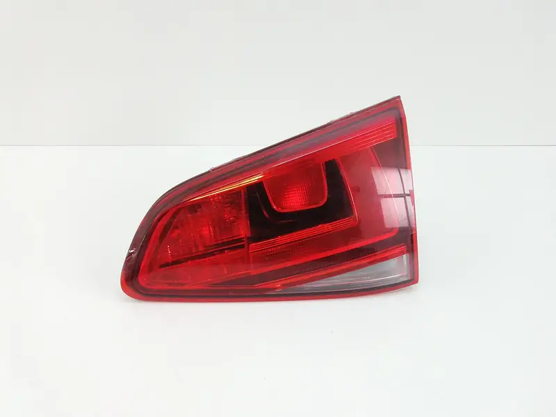 Stop Posteriore Destro Integrato nel Portello VOLKSWAGEN Golf 7 Berlina (12>) 5G0945094AE Diesel 1600