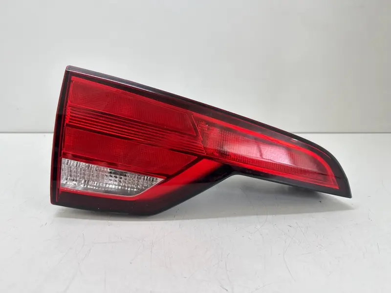 Stop Posteriore Sinistro Integrato nel Portello AUDI A4 Allroad Serie B9 (8WH) (16>20) 8W9945075 8W9945075 Diesel 2.0 (16>20)