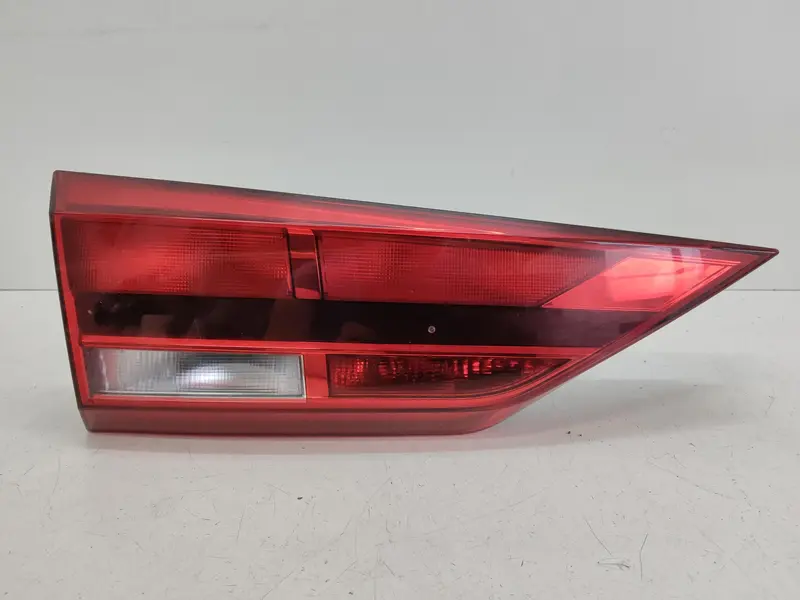 Stop Posteriore Sinistro Integrato nel Portello AUDI Q3 Sportback Serie (F3N) (19>) 83A945075 Diesel 2000