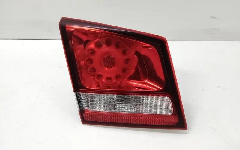 Stop Posteriore Sinistro Integrato nel Portello FIAT Freemont 1° Serie K68078517AE 68078517AD Diesel 2.0