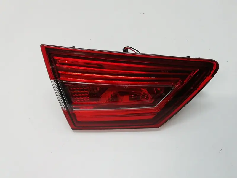 Stop Posteriore Sinistro Integrato nel Portello RENAULT Clio Serie IV (12>19) Diesel (12>19)