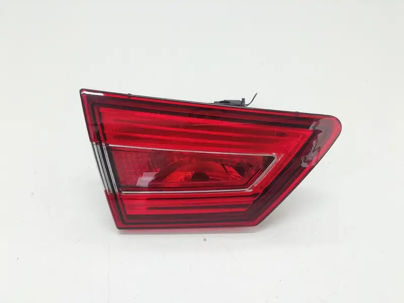 Stop Posteriore Sinistro Integrato nel Portello RENAULT Clio Serie IV (12>19) Diesel 1500 (12>19)