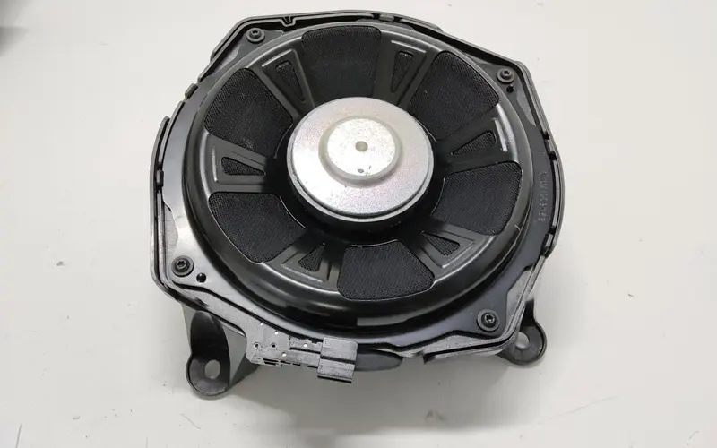 Subwoofer MERCEDES Classe A Serie (W177) (18>) A2478201800 Benzina 1.3