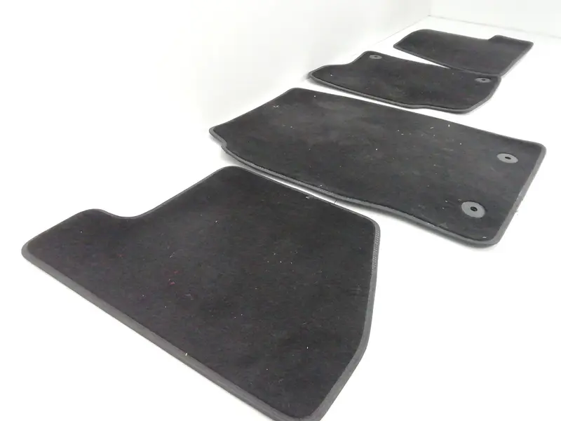 Tappetini originali FORD Focus Berlina 3° Serie Diesel 2000 (04>08)