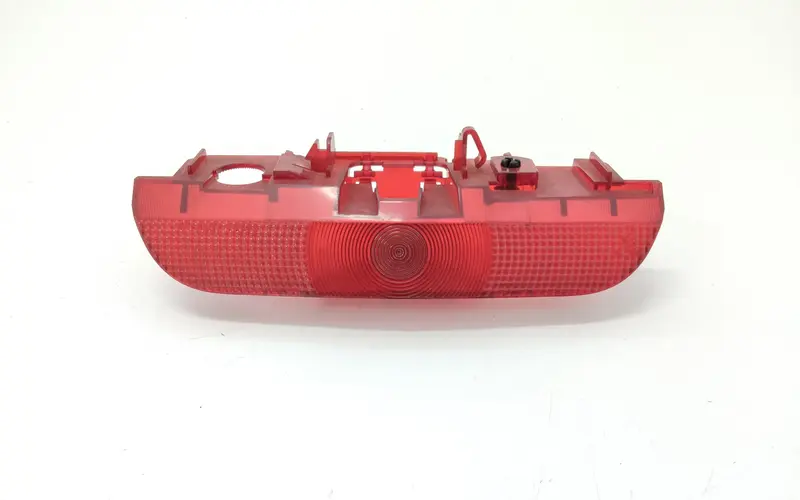 Terzo stop MAZDA 2 Berlina 1° Serie D35051580C Diesel 1.4 (03>07)