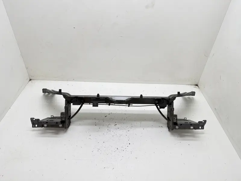 Traversa batticofano LAND ROVER Discovery Sport (L550) (14>18) LR084656 LR084656 Diesel 2.0 (14>18)