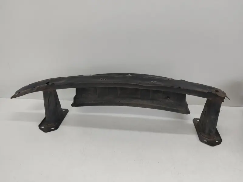Traversa paraurti anteriore BMW Serie 1 Serie (E87) (04>07) Diesel 2000 (04>07)
